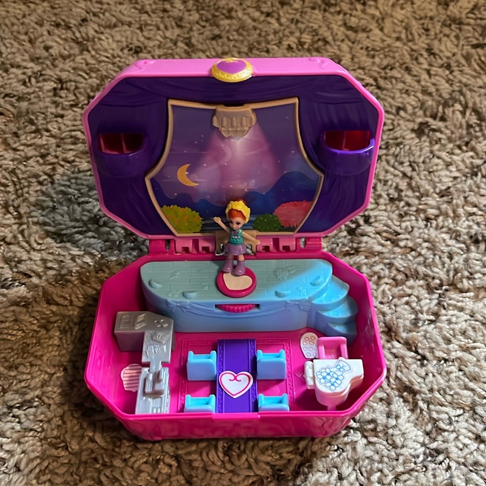 Polly Pocket Tiny Twirlin Music Box